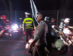 Humanis, Polisi Berhasil Bubarkan Pesilat yang Tutup Akses Jalan Malang – Blitar