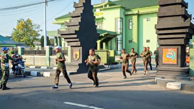 Jaga Kebugaran dan Kekompakan, Kodim 0817/Gresik Adakan Olahraga Bersama