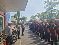 Polres Tanjung Perak Sosialisasi Tertib Lalu Lintas di Patra Niaga Depo Pertamina