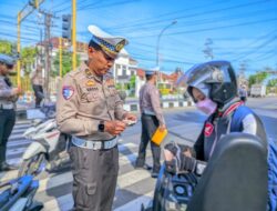 Satlantas polres Sampang Operasi Patuh Semeru 2025 Tilang 97 Kendaraan Dan Bagian Edukasi ke Pengendara