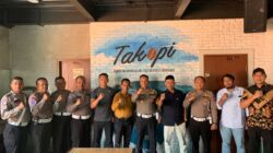Polres Pelabuhan Tanjung Perak Ajak Komunitas Forum Komunitas Pelabuhan Roro Jadi Pelopor Tertib Berlalu Lintas