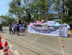 Diduga Manipulasi SRUT, Komunikasi Citra Bangsa Unjuk Rasa dan Meminta Usir Pejabat BPTD Jatim