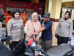 Senyum Sumringah Korban Curanmor di Kota Malang Saat Polisi Temukan dan Kembalikan Motor yang Hilang