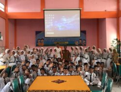 Satresnarkoba Polres Pasuruan Berikan Penyuluhan Bahaya Narkoba Di SMPN 1 Bangil