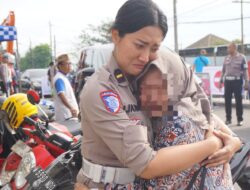 Polwan Polresta Sidoarjo Beri Pendampingan Keluarga Korban di Ponpes Al Khoziny