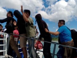 Tiga Terduga pelaku Kasus Narkoba Jenis Sabu Di Bawean Gresik Dikirim ke Polres