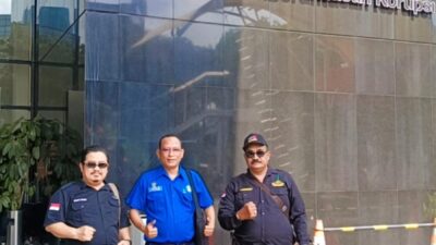 Bawa Satu Koper Bukti ke KPK: LSM HJM Laporkan Dugaan Korupsi 100 Desa di Lamongan dan Dugaan Jual Beli Pokir DPRD Lamongan