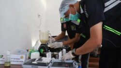 Pastikan Gizi dan Keamanan Pangan Terjamin, Sidokkes Polres Pelabuhan Tanjung Perak Laksanakan Uji Food Safety Menu SPPG