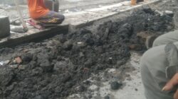 Lemahnya Pengawasan, Proyek Drainase di Jalan Klimbungan Surabaya Diduga di Kerjakan Asal Jadi