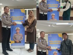 Pelayanan Cepat dan Lancar Jadi Harapan Wajib Pajak, Petugas Samsat Sidoarjo Siap Berikan yang Terbaik