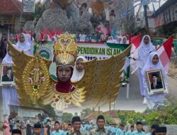 Semarak Pawai Akbar Nurul Hidayah, Santri dan Alumni Meriahkan Jalan Raya Omben