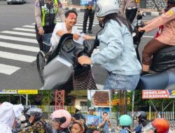 Sosialisasi Operasi Keselamatan Semeru 2026, Polres Blitar Kota Hadirkan Peraga Korban Laka dan Replika Pocong