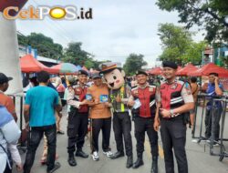 Aksi Humanis Satlantas Polres Situbondo, Bagi Brosur Sambil Patroli Santai di CFD