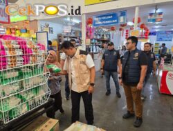 Unit Tipidek Polrestabes Surabaya Gandeng Bapanas Cek Mutu dan Harga Bahan Pokok di Wonokromo
