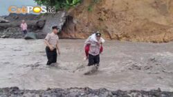 Aksi Heroik Polisi di Lumajang Gendong Siswa SD Seberangi Lahar Dingin Semeru