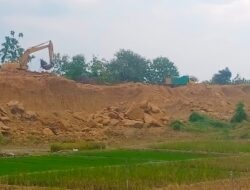 Diduga Tambang Galian C Ilegal Berkedok Pemerataan Lahan di Trucuk Kebal Hukum, Aktivis: “Kalau Tak Berani Menindak, Lebih Baik APH Digantikan Ormas”
