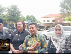 Dikawal Puluhan Gabungan LSM dan Media, Tim Pengacara Jenguk Amir