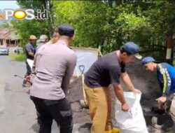 Gotong Royong Polres Lumajang dan Warga Pasang Ratusan Bronjong di Lokasi Longsor
