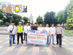 Solidaritas Insan Pers Tiga Media Online Kompak Bagikan Ratusan Takjil di Jantung Kota Surabaya