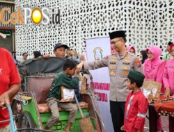 Polres Trenggalek dan Bhayangkari Berbagi Ratusan Menu Buka Puasa Gratis