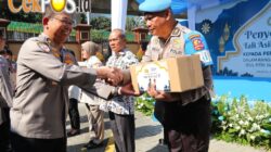 Jelang Lebaran, Kapolri Salurkan Tali Asih dan Sembako kepada Personel Polri