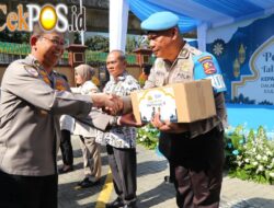 Jelang Lebaran, Kapolri Salurkan Tali Asih dan Sembako kepada Personel Polri
