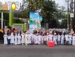 Keceriaan Ramadan di TK Bustanul Ulum Surabaya, Siswa dan Wali Murid Berbagi Takjil hingga Buka Puasa Bersama