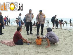 Kapolres Gresik Tinjau Pantai Dalegan Pastikan Keamanan Wisatawan