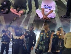 Polisi Gagalkan Tawuran Gangster di Surabaya, 8 Remaja Diamankan Bersama Sajam