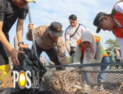 Polres Lumajang Bersama Pemda Gelar Aksi Bersihkan Pantai Bambang