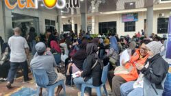 Pelayanan pencatatan sipil kota Batam amburadul,masyarakat berharap dirjen dukcapil bertindak.