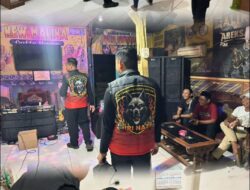 Warung Remang-remang di Dukun Digerebek, Polres Gresik Sita Puluhan Botol Miras