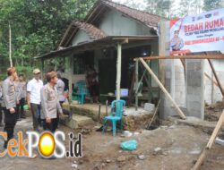 Hari Bhayangkara ke-80: Polres Probolinggo Turun ke Pelosok Desa Salurkan Bansos Bedah Rumah