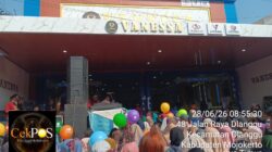 Pelayanan Polsek Dlanggu Dan Pedagang Terganggu Akibat Acara Live Musik Di Toko Emas Vanessa Mojokerto