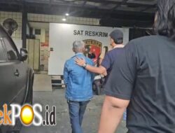 Unit Reaksi Cepat Satreskrim Polres Pelabuhan Tanjung Perak Amankan Pelaku Pencurian Tiang Rambu di Surabaya.