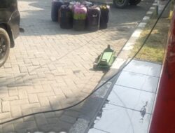Keberadaan Puluhan Jerigen di SPBU Banyuanyar Tuai Perhatian Masyarakat, Warga Minta Klarifikasi dan Pengawasan