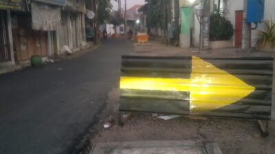 Foto : Salah satu Potret Pekerjaan Proyek di Jalan Kyai Tambak Deres Surabaya Akan Rampung Dari Target Kontrak