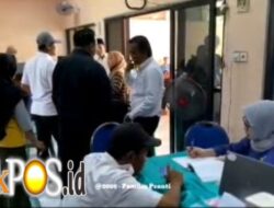 Kepala Desa Hardi Dampingi Warga Rekam IKD, KTP, dan KIA di Balai Desa untuk Jawab Kesenjangan Akses Administrasi