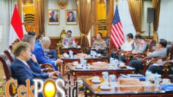 Kapolri Terima Audiensi Direktur FBI, Perkuat Kerja Sama Penanggulangan Kejahatan Transnasional