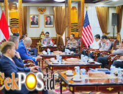 Kapolri Terima Audiensi Direktur FBI, Perkuat Kerja Sama Penanggulangan Kejahatan Transnasional