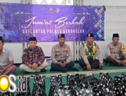 Jumat Berkah, Satlantas Polres Bangkalan Salurkan Bantuan Sembako kepada Masyarakat