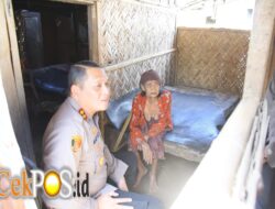 Polri Peduli : Polres Bondowoso Santuni Nenek Sebatangkara