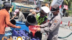Polres Gresik Peduli, Salurkan Bantuan Air Bersih untuk Warga 3 Desa di Balongpanggang