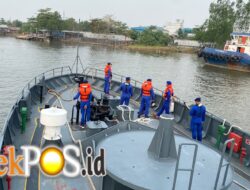Gelombang Kurang Bersahabat, Kapal Polri Tetap Sisir Laut Bersama Tim Sar Cari Korban Km Virgo Transport 8