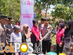 Kekeringan Meluas, Polres Bangkalan Distribusikan 48.000 Liter Air Bersih di 2 Kecamatan Krisis Air