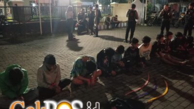 Hendak Tawuran di Kedung Cowek, 11 Remaja Diciduk Polisi, Celurit 1,5 Meter Ditemukan