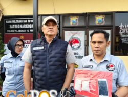 Satresnarkoba Polres Pelabuhan Tanjung Perak Amankan Kurir Bawa 100,72 Gram Sabu