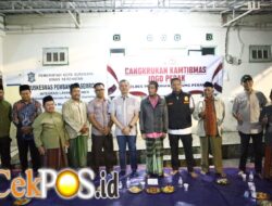 Cangkrukan Kamtibmas Jogo Perak, Kapolres Tanjung Perak Ajak Warga Jaga Surabaya Bersama.