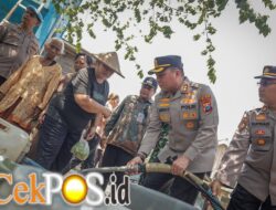 Polres Blitar Salurkan Bantuan Air Bersih dan Sembako bagi Warga Terdampak Kekeringan