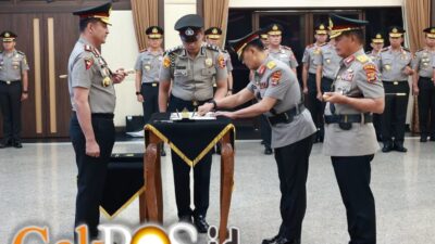 Kapolri Pimpin Sertijab Kakorlantas dan Tiga Kapolda di Mabes Polri